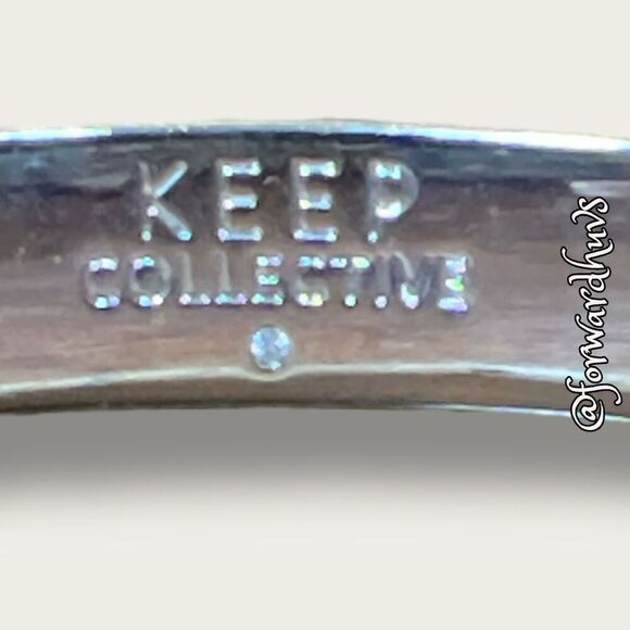 Keep Collective Hinge Bracelet – Customizable and Meaningful - Picture 4 of 8